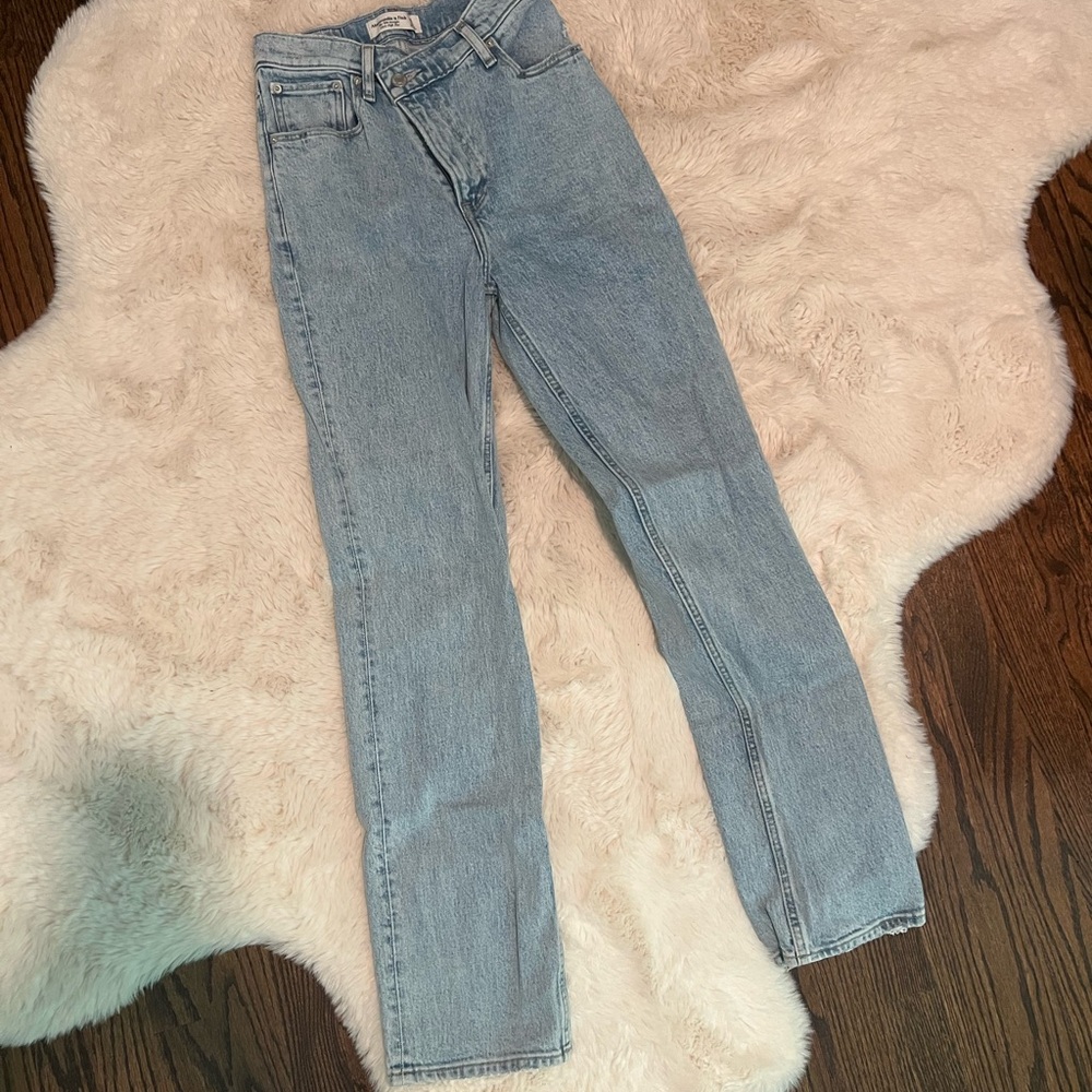 Abercrombie & fitch 90s straight ultra high rise crossover waistband jeans